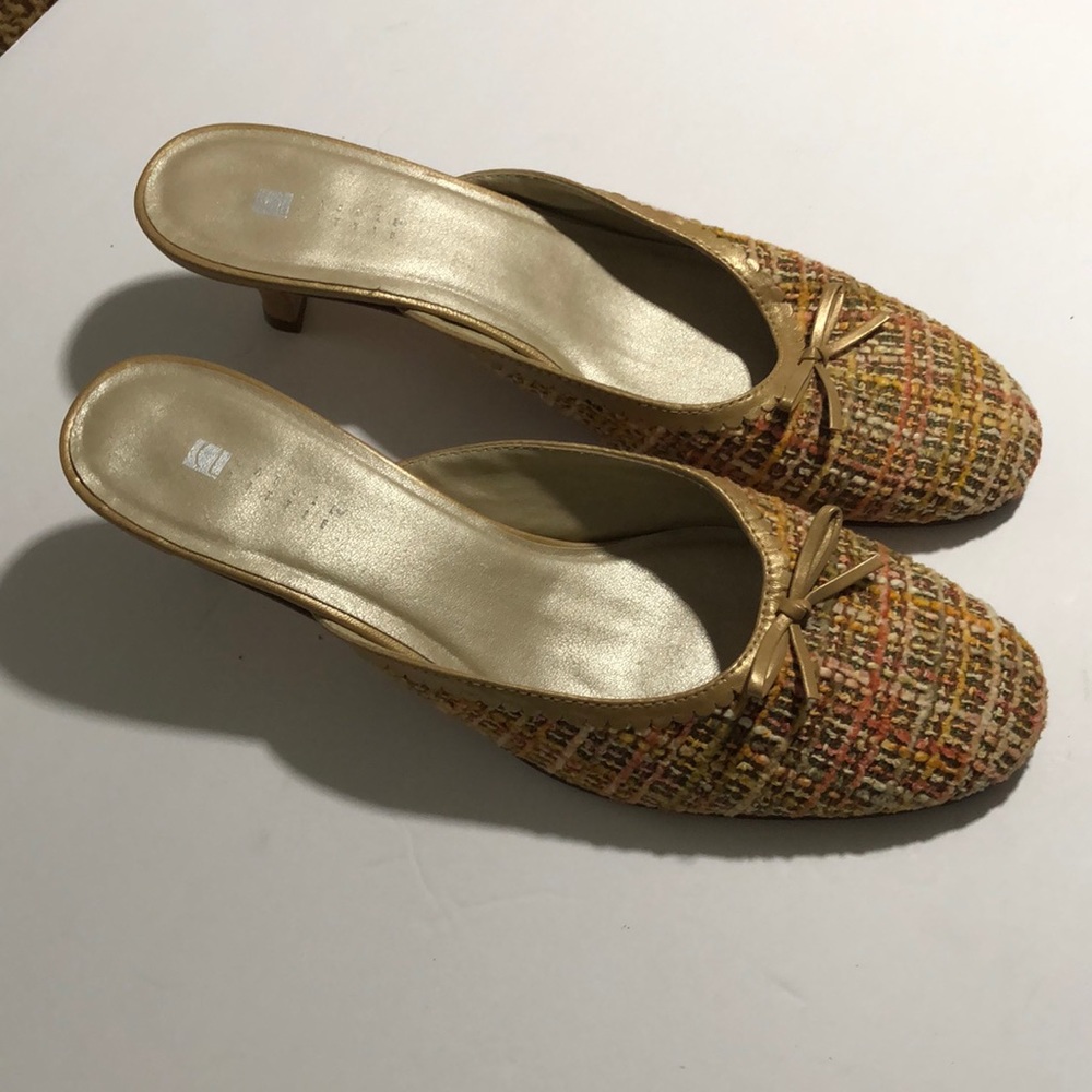 Carole little mules